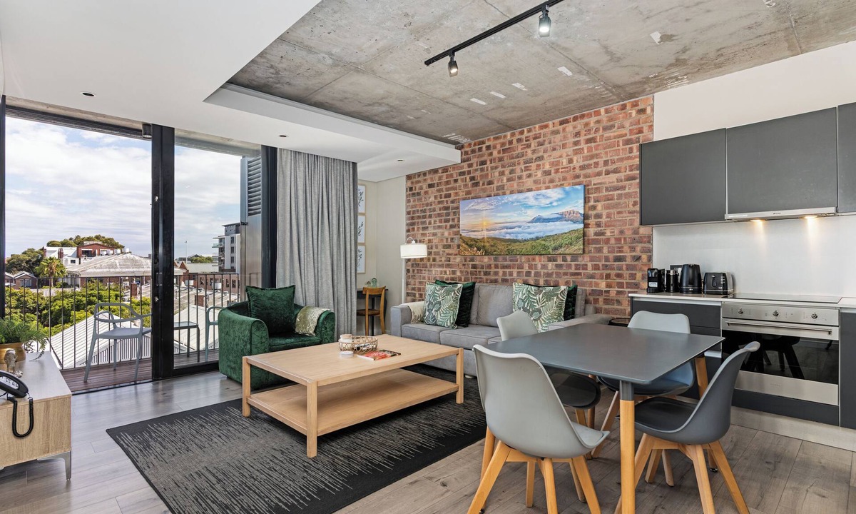 Cape Town City Centre Apartment | Harbourline Haven | Signature #304 | De Waterkant