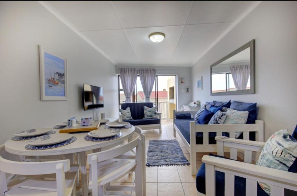 Hartenbos House | Hartenbos - Bayview 230m from beach