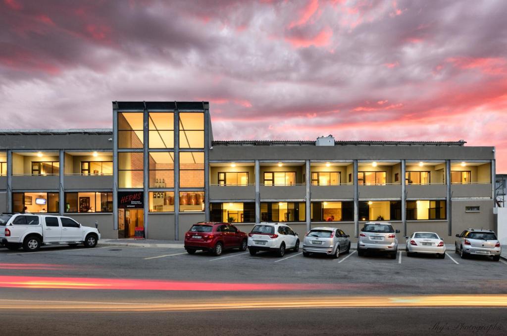 Newton Park House | HERMS Restaurant & Accommodation