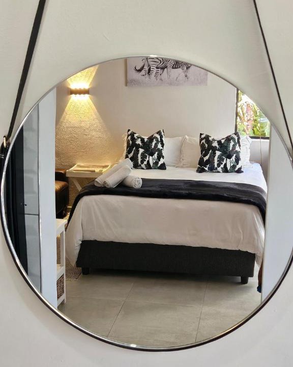 Walmer Apartment | Honeywood Stays - "Romantic escape" Sunroom Near Airport, Fast Wi-Fi & Secure Parking