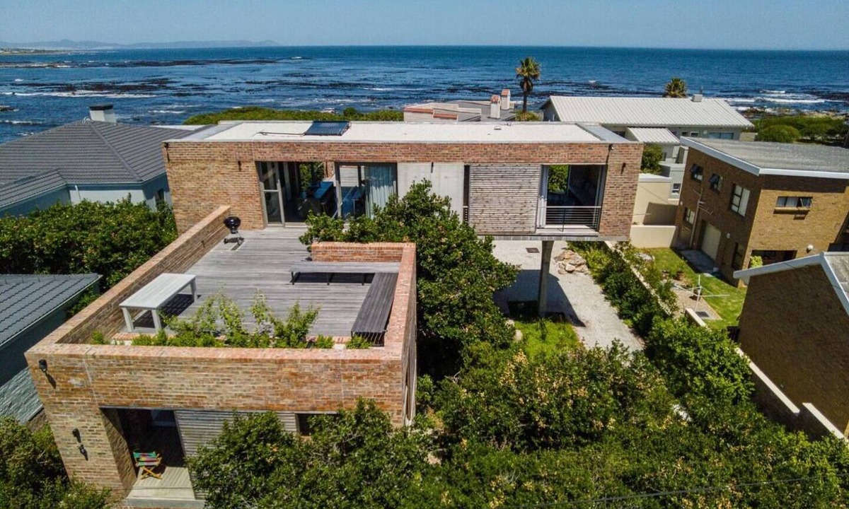 Onrus Apartment | House Fynbos | Onrus Sea & Mountain View Villa