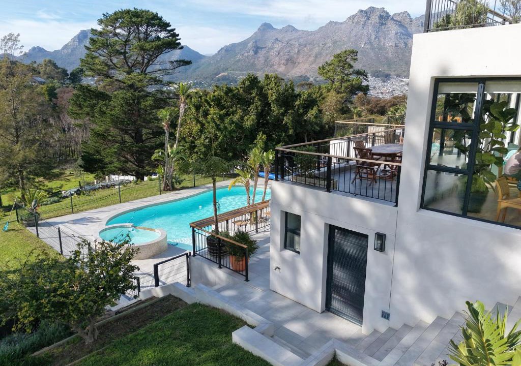 Hout Bay Apartment | Hout Bay Mountain Views