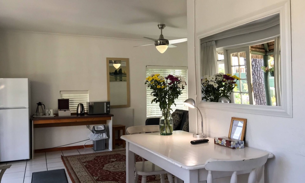 Pinelands Bed & Breakfast | Howard's End Manor
