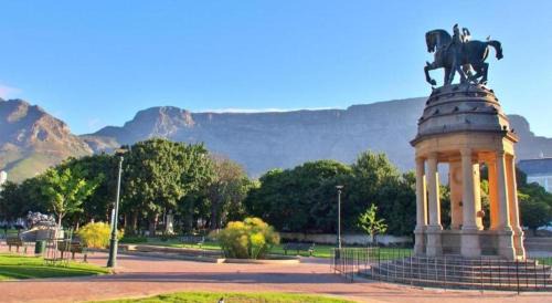 Cape Town City Centre Hotel | In The City - Urban Living Spaces CC