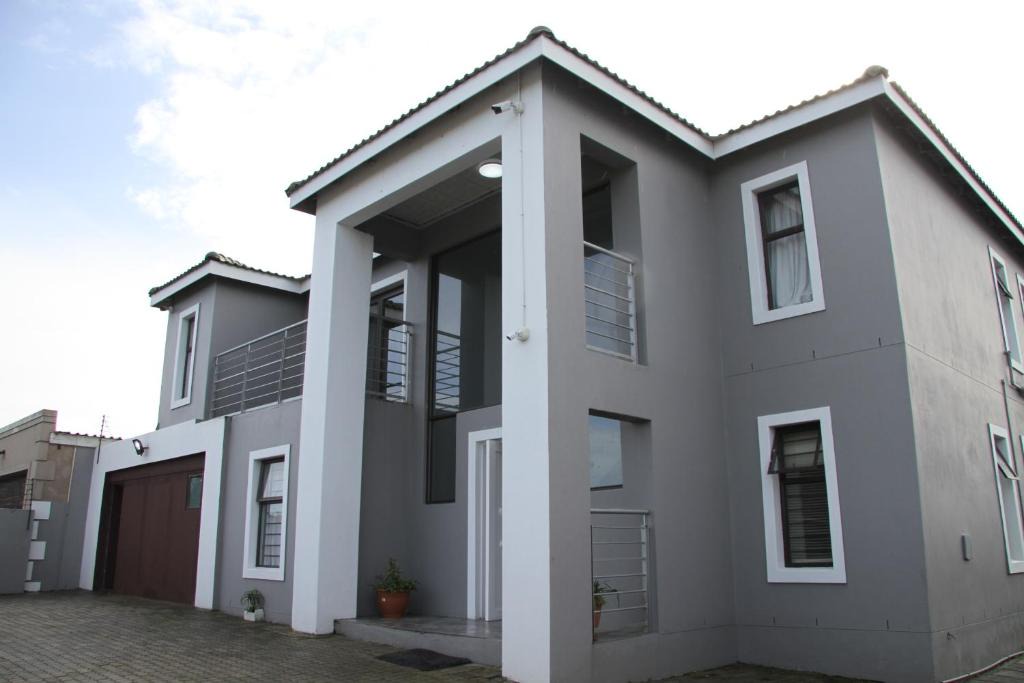 Bloubergstrand House | Keadam Guest House