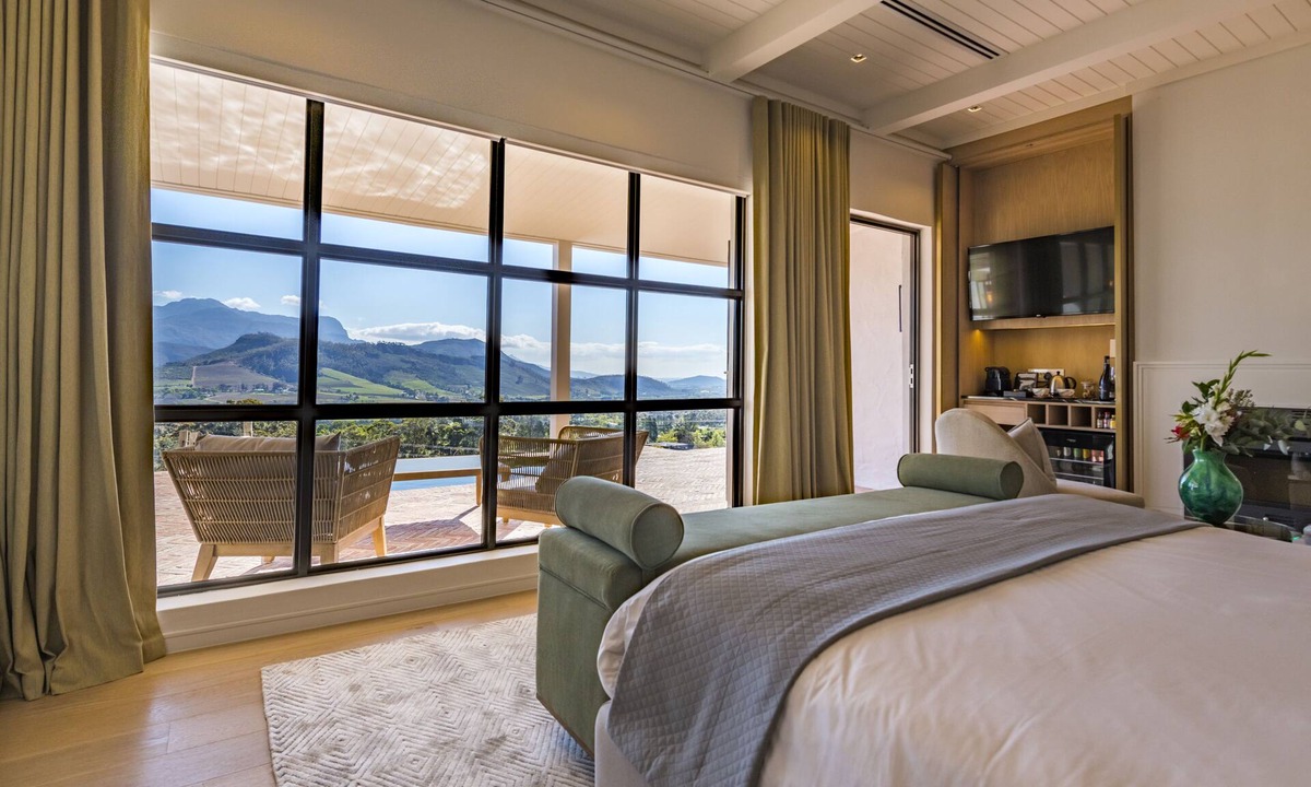 Franschhoek Hotel | La Petite Ferme