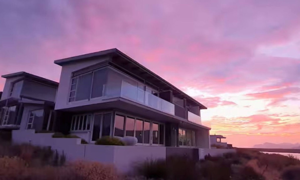 Fisherhaven House | Lagoon House