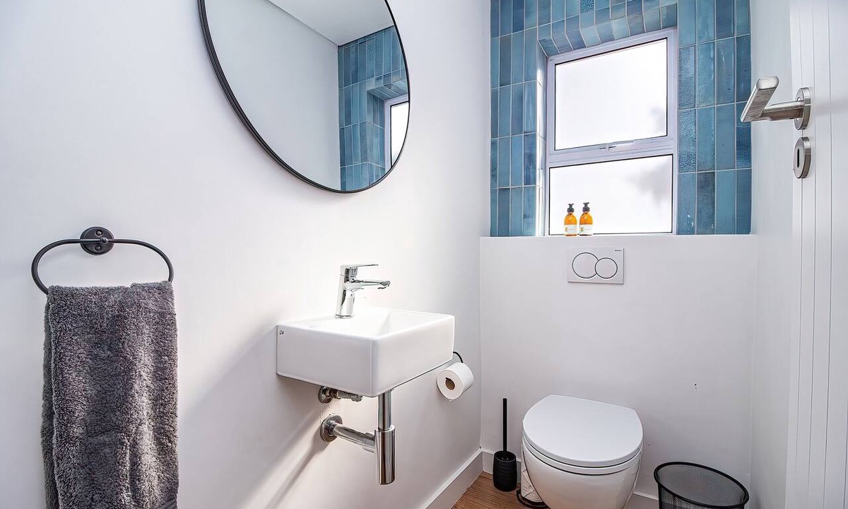 Voelklip Apartment | Legacy House | Sea and mountain views | Voelklip
