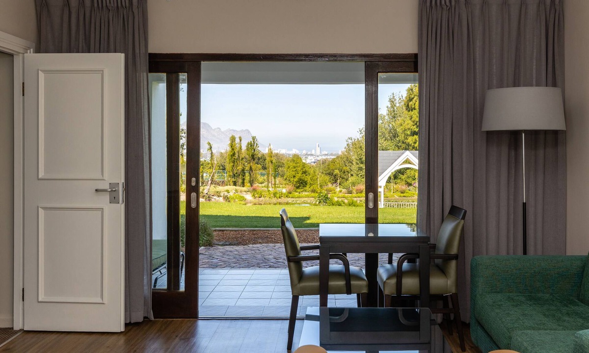Heldervue Hotel | Lord Charles Hotel, Somerset West, a Tribute Portfolio Hotel