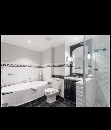 Cape Town Apartment | Luxurious Accessible Apartment with Stunning Views in Cape Town
