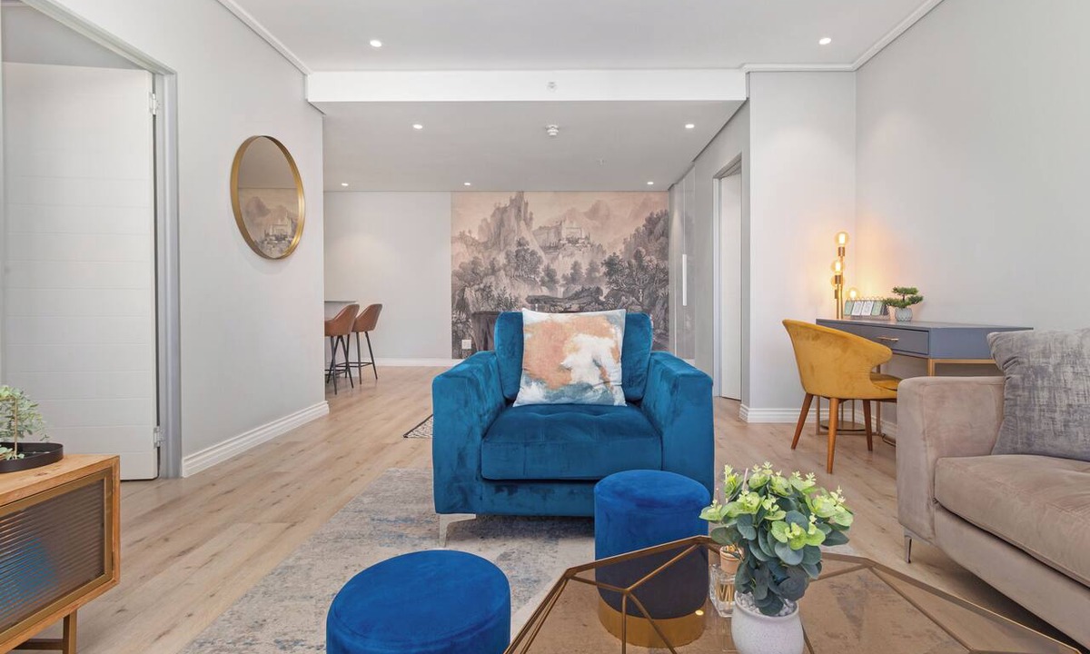 Cape Town City Centre Apartment | Luxury CBD Retreat | Stunning Mountain Views