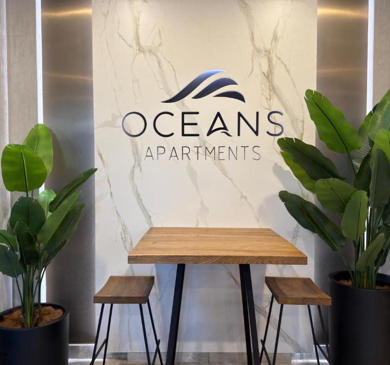 Umhlanga Apartment | Luxury Promenade Suite at Oceans Apartments in Radisson Blu Hotel Tower, Umhlanga, Durban