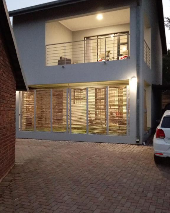 Greater Johannesburg Metropolitan Area Apartment | M&M Cottage FB