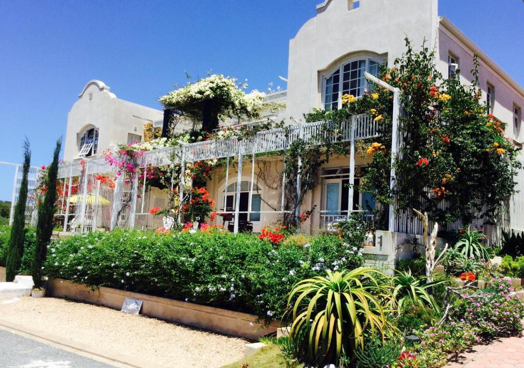 Still Bay Apartment | Mama Mia at Charlotte House