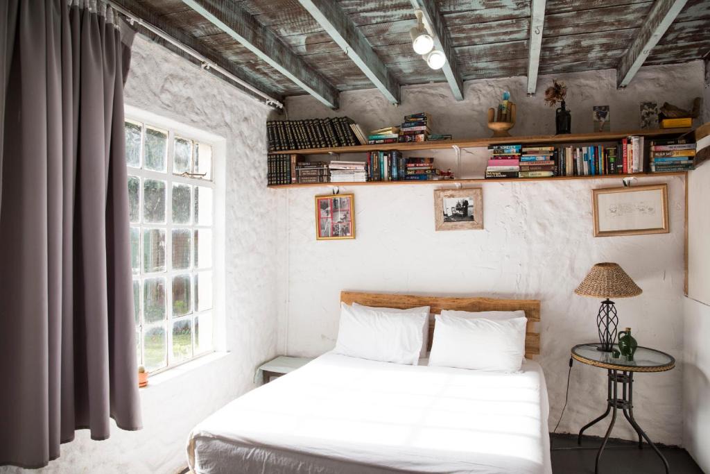 Slanghoek Cabin | McBains