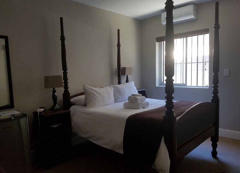 Melkbosstrand House | Melkbosch Guesthouse