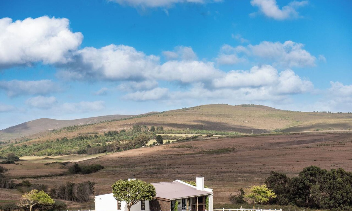 Papiesvlei Cottage | Merino - 2 bedroom cottage in welcoming Stanford with stunning views and space