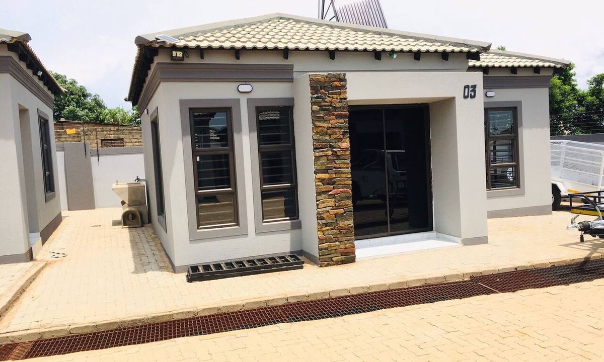 Louis Trichardt House | Miaz Palace Private Residence