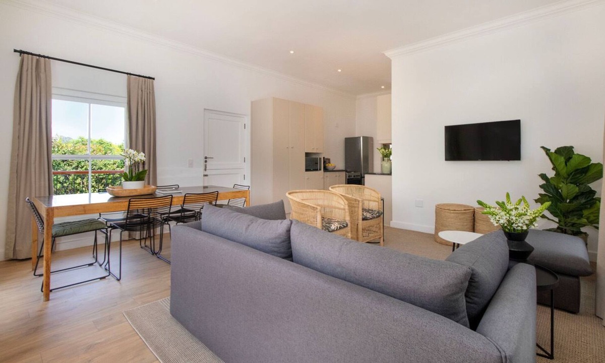 Stellenbosch Central Apartment | Middedorp Villa and Apartments