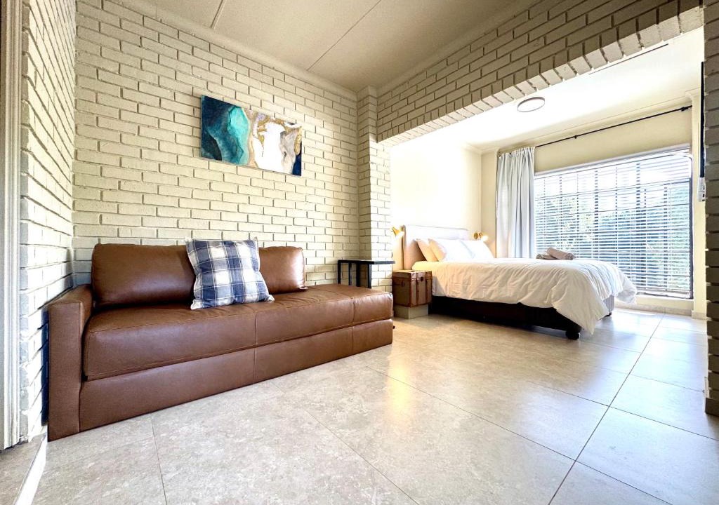 Faerie Glen Apartment | Modern Boutique Studios