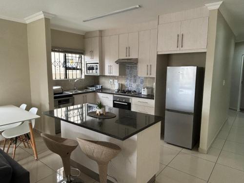 Beacon Bay Apartment | Modern Tranquil Stay