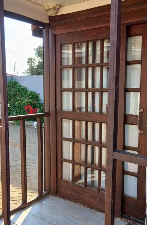 Magareng House | Nare Guest House