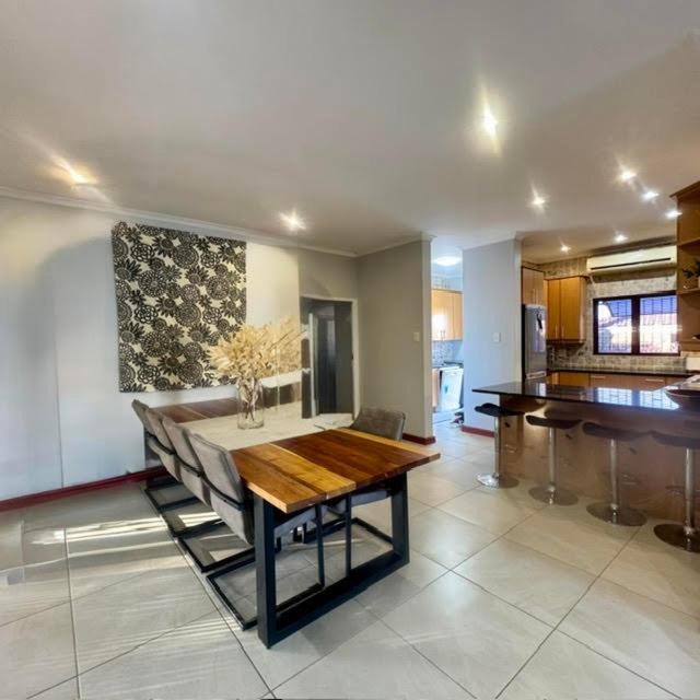 Kraaifontein House | Oak & Ivory - Uitzicht