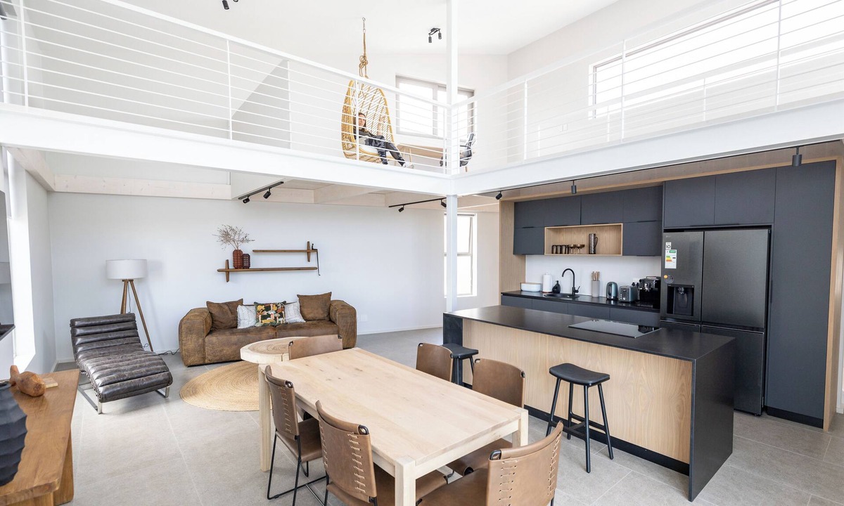 Sunset Beach House | Ocean 9 - Sunset Beachfront Luxury Residence