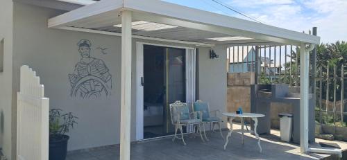 Manaba Beach Apartment | Ocean Vibes Sailor apartment