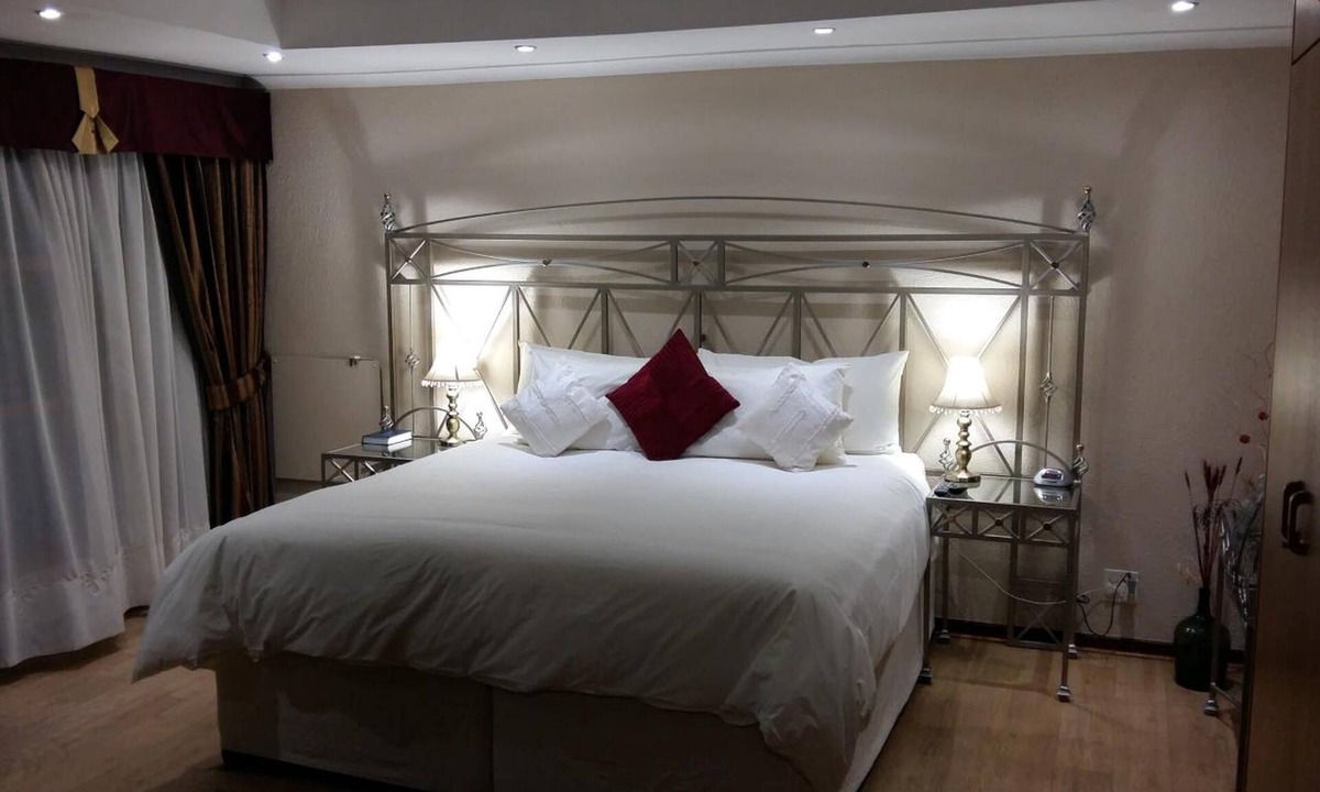 Eikenbosch House | Old Oak Guest House