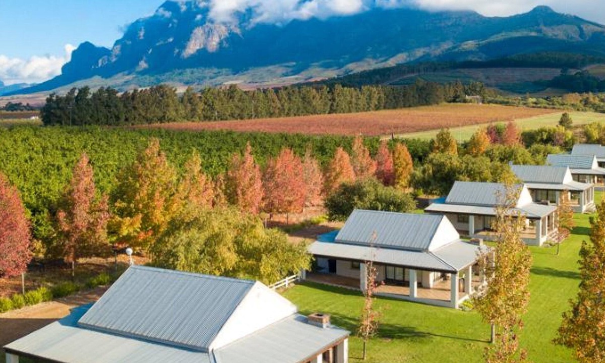 Simondium House | Paddabult Self Catering Cottages