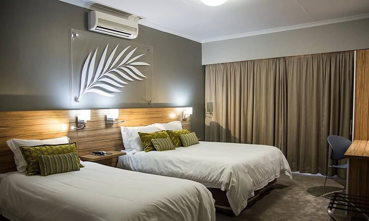 Brandwag House | Palm Lodge