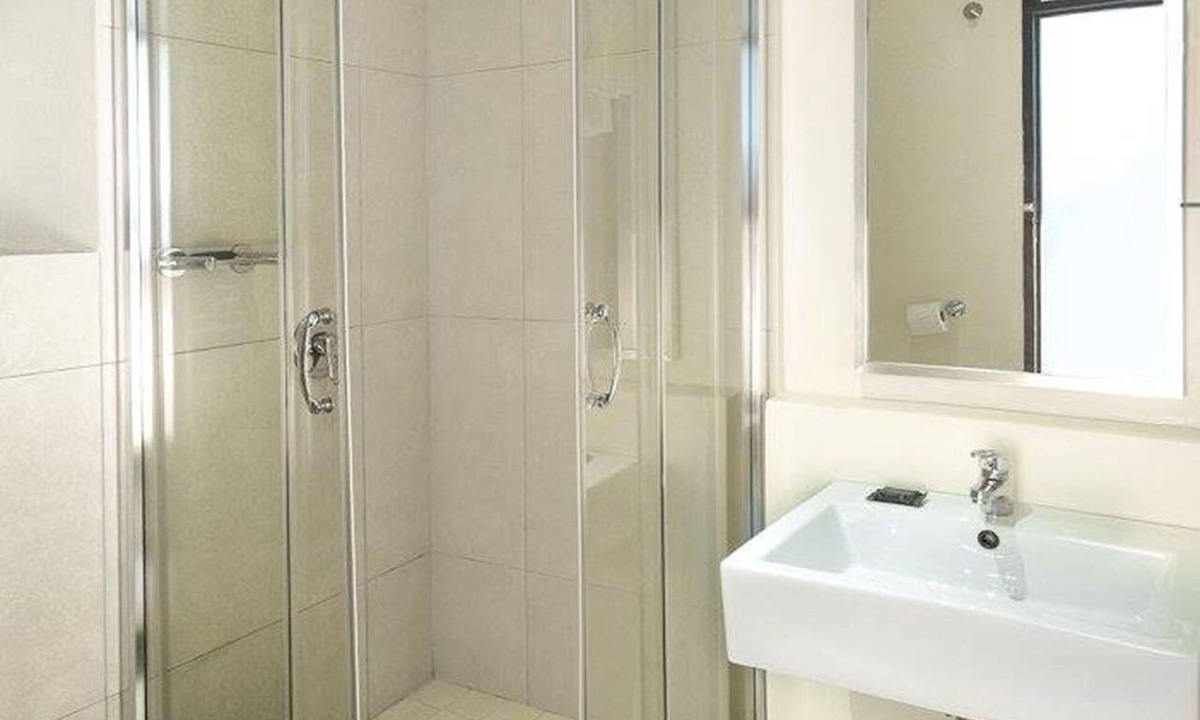 North Beach Hotel | Parade Hotel