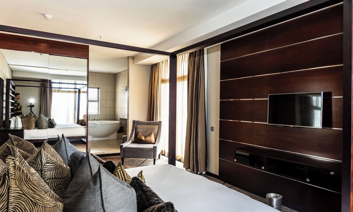 Quigney Beach Hotel | Premier Hotel East London ICC
