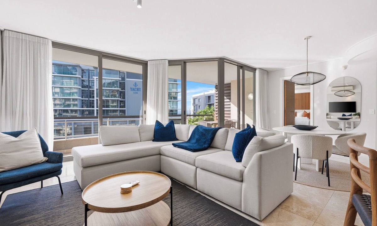 Victoria and Alfred Waterfront Apartment | Quayside Retreat | Canal Quays #410 | De Waterkant