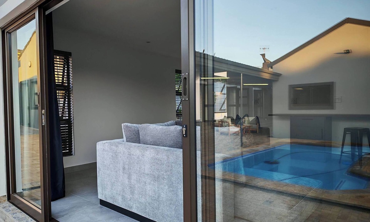 Flamingo Vlei House | Queen Comfort Courtyard Room with Private Bathroom
