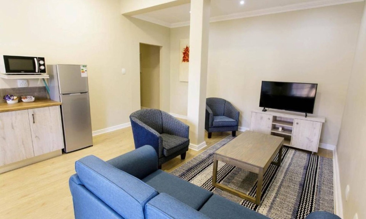 Oudtshoorn Apartment | Queen's Residences by BON Hotels