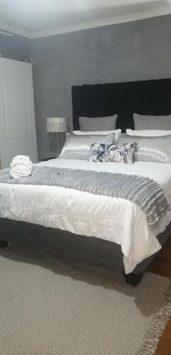 Grahamstown Apartment | Radiant Residence