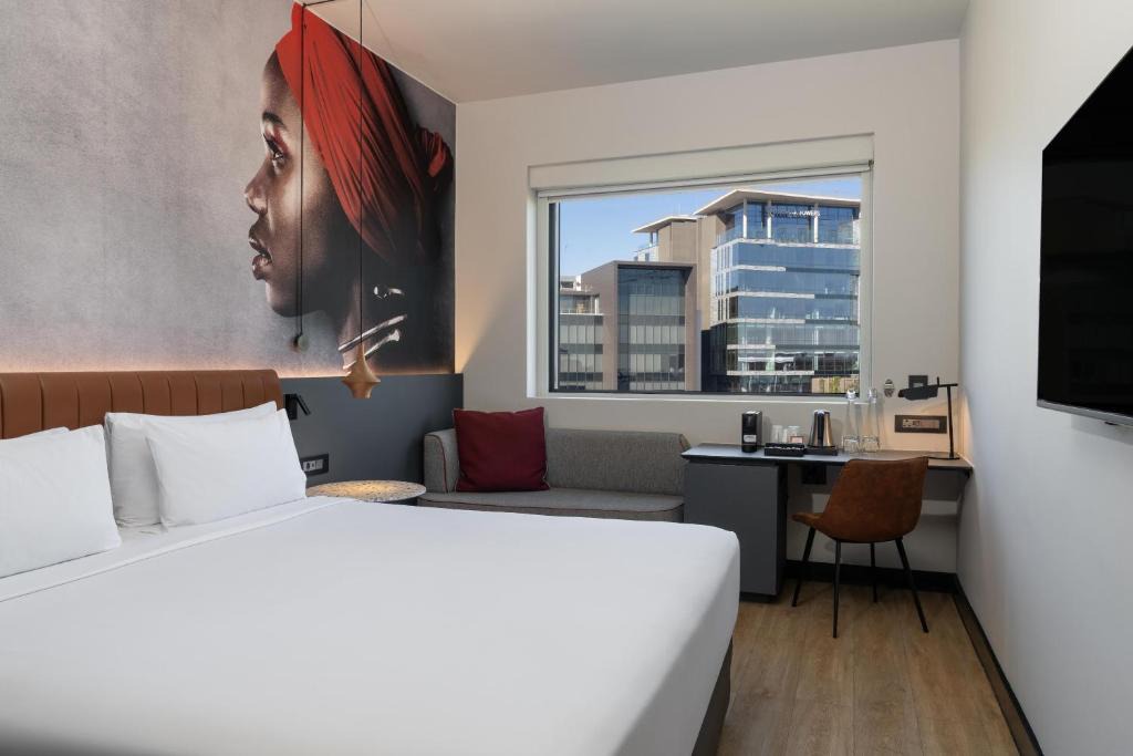 Greater Johannesburg Metropolitan Area Hotel | Radisson RED Hotel Johannesburg Rosebank