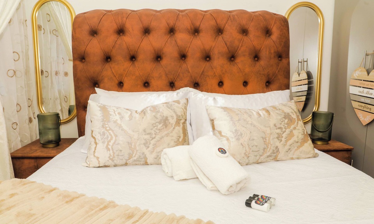 Brandwag House | Rainbow Palace BnB