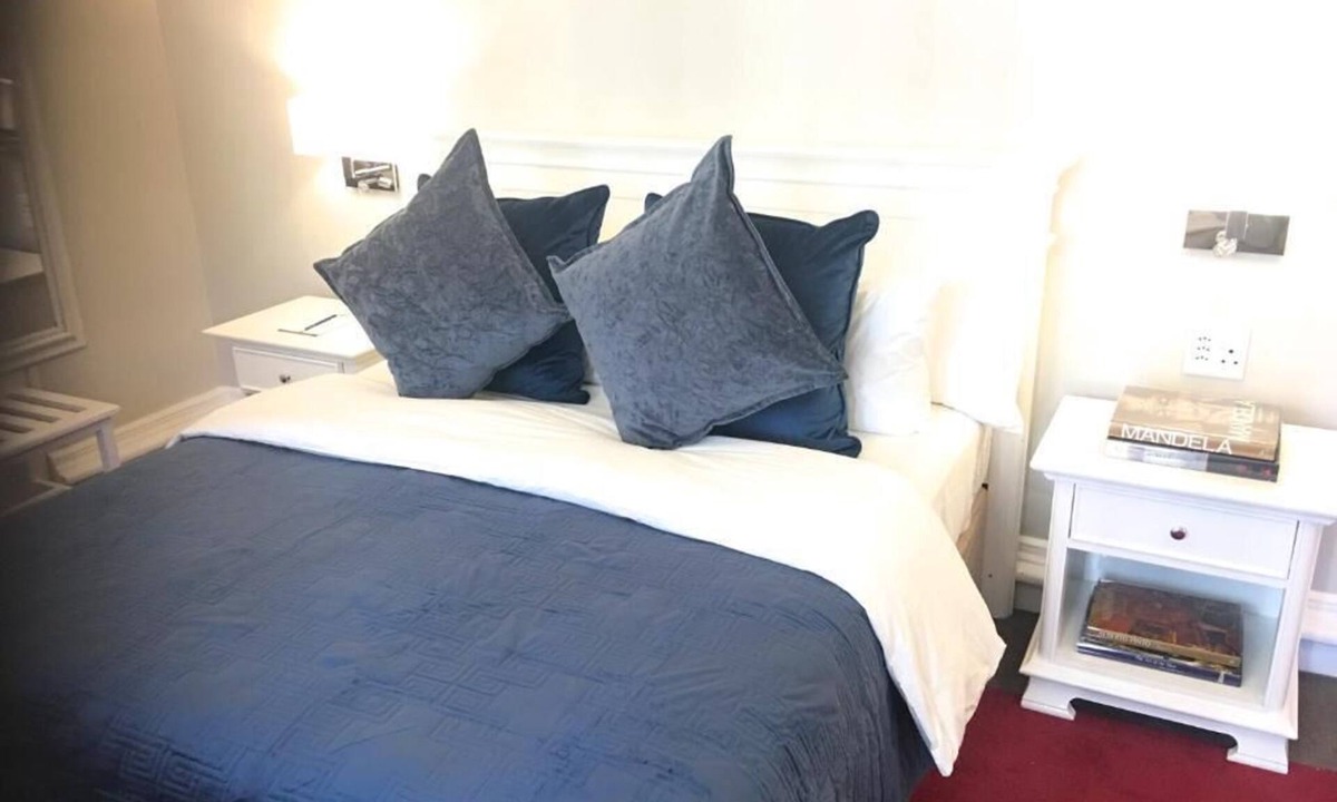 Downtown Johannesburg Hotel | Rand Club Suites