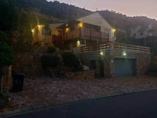Glencairn House | Ras Vill