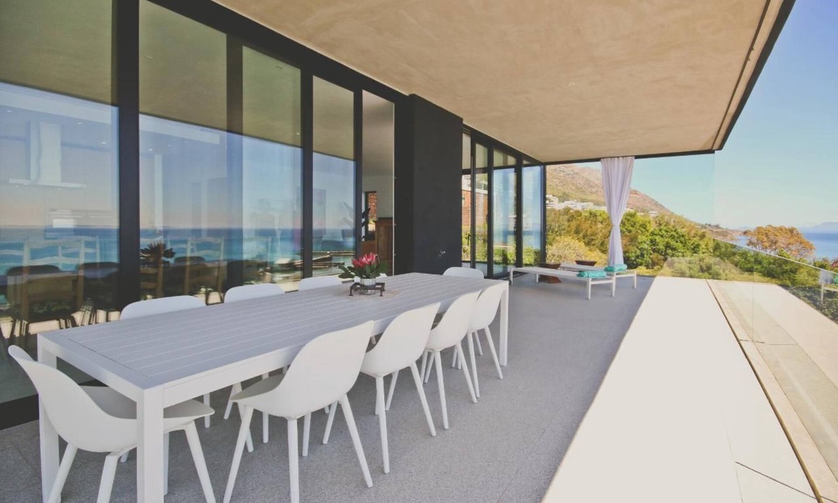 Gordons Bay Central Apartment | Red Rock Ocean View Villa - Baywatch Apartment