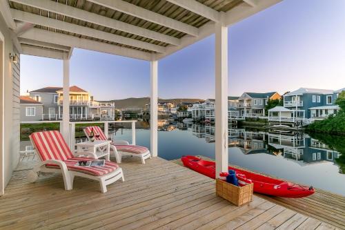Knysna Villa | Resort Living on the Water