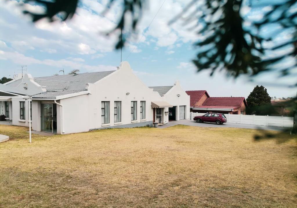 Greater Johannesburg Metropolitan Area House | S.K.E Guest House
