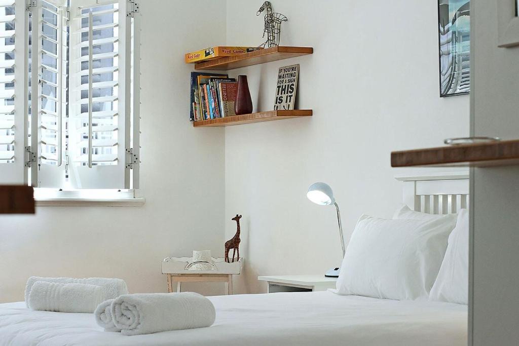 Mouille Point Apartment | Sandringham Studio in Mouille Point
