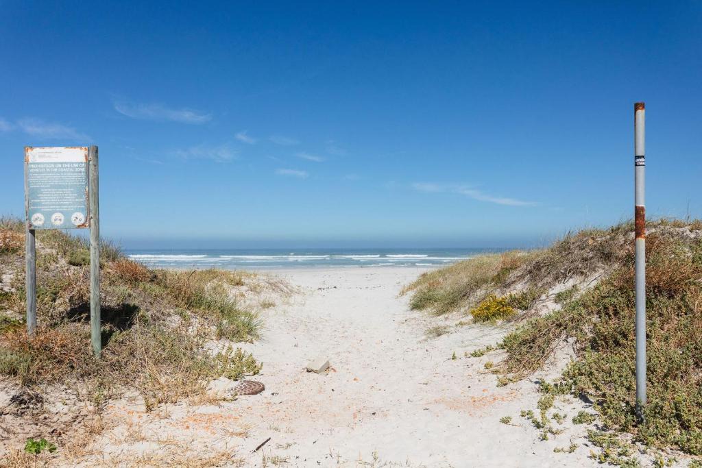 Melkbosstrand Apartment | SeasCape - Escape to the sea!
