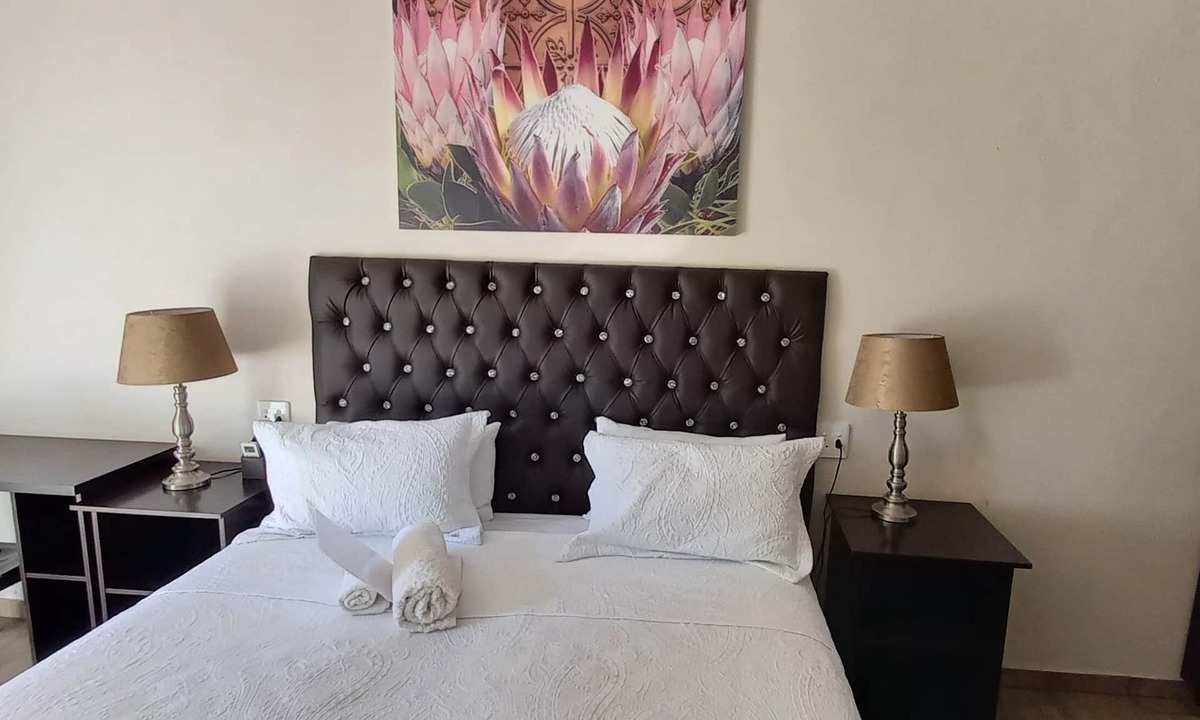 Carletonville House | Selati Guesthouse