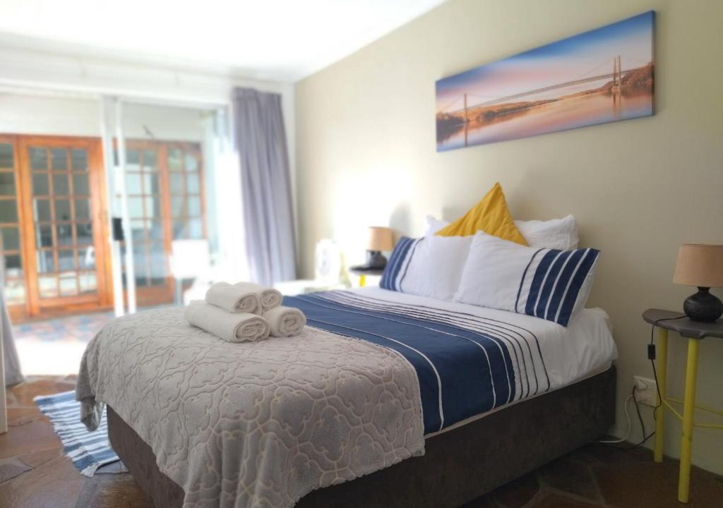 Walmer House | Serenity Cove-Beach Blue Room