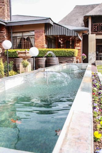 Mafube Cabin | Siesta Guesthouse & Wedding Venue - Frankfort